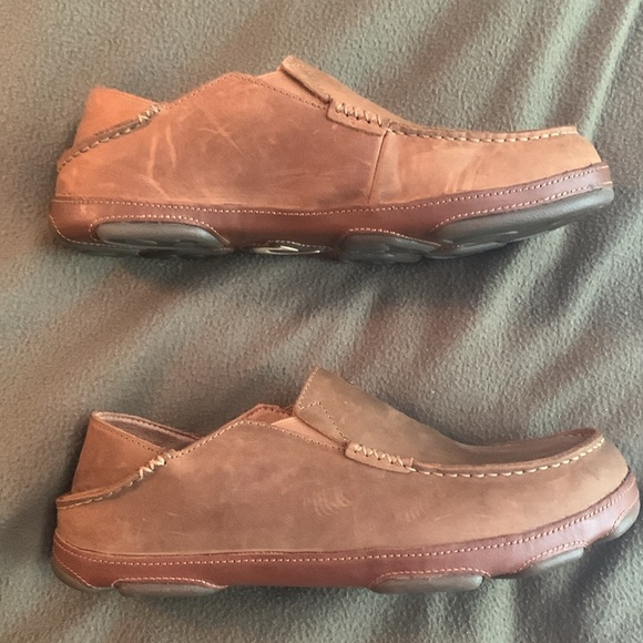 OluKai Moloa Men’s waxed nubuck leather slip ins with box. Color Toffee. Size 11 - Picture 2 of 11